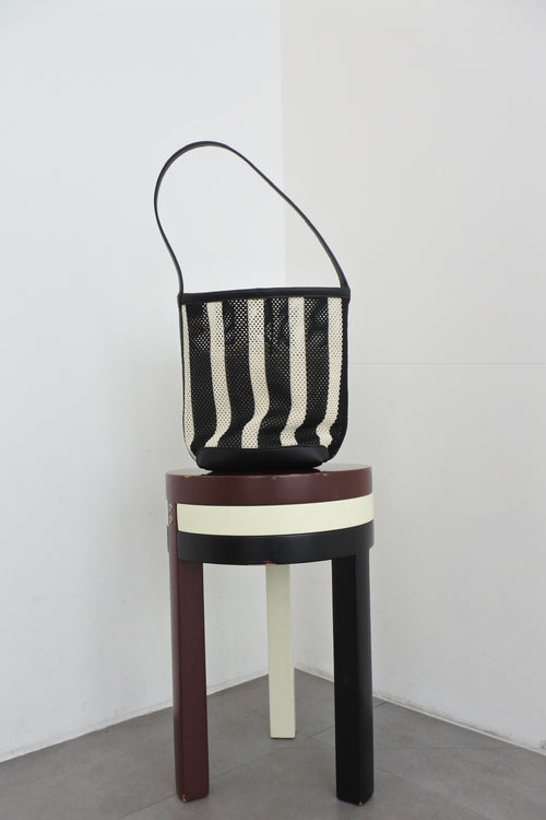Black & White Mesh Bucket Bag - SEOS SEOUL